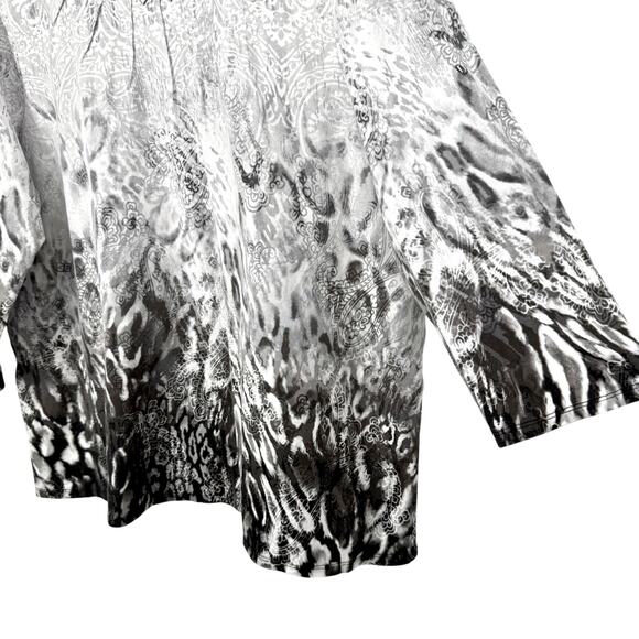 Alfred Dunner Plus Size 1X Gray White Sparkly Animal Print Blouse Shirt Top - Picture 6 of 7